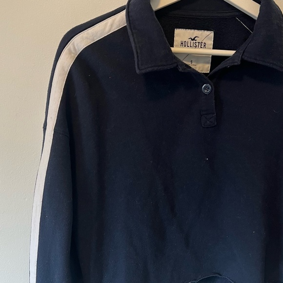 Hollister Collared Crop Top - Picture 2 of 9